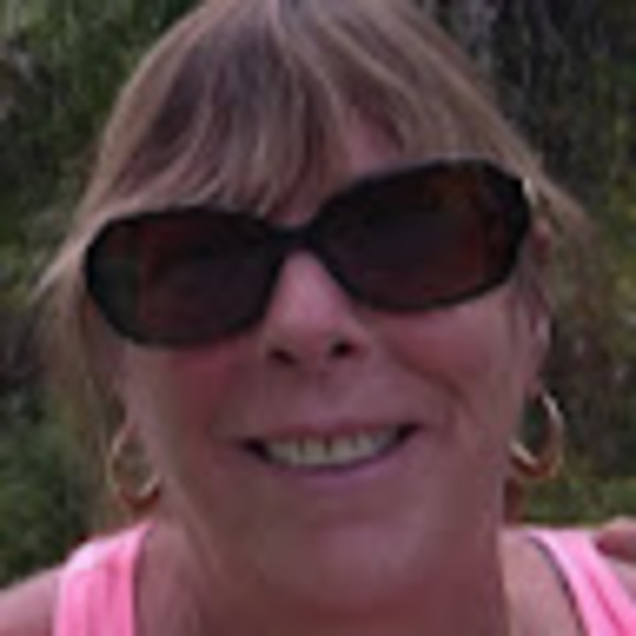 Meet your Posher, Helen - Picture 1 of 1